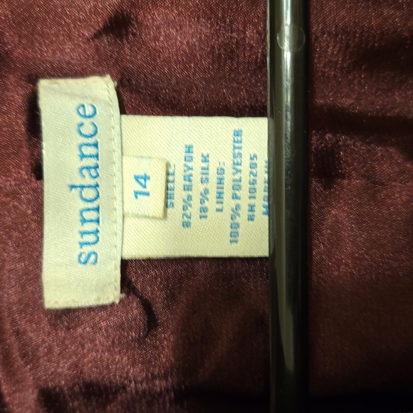 Sundance Velvet Blazer in Rich Burgundy - Picture 2 of 5